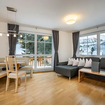 Haus Fasswald アパートホテル